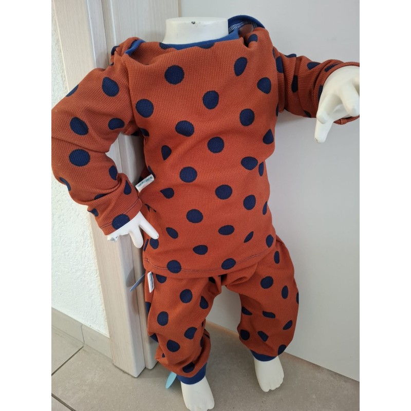 Ensemble pull et sarouel